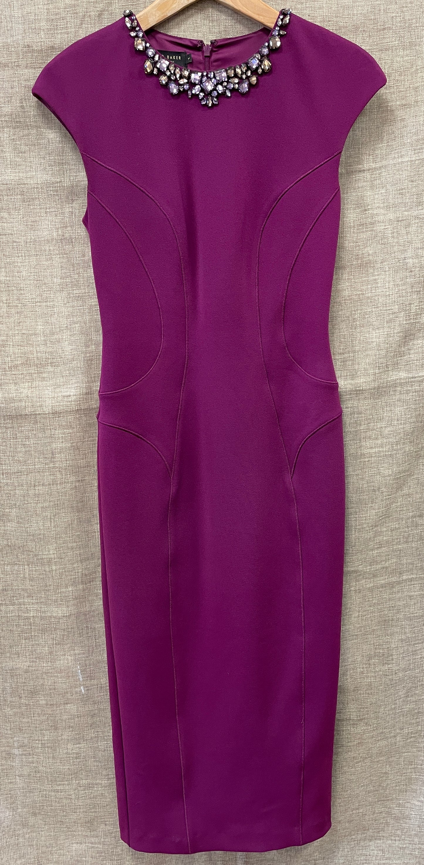 Ted Baker Purple Slim Fit Pencil Sleeveless Embellished Neckline Dress Size 1 UK 8