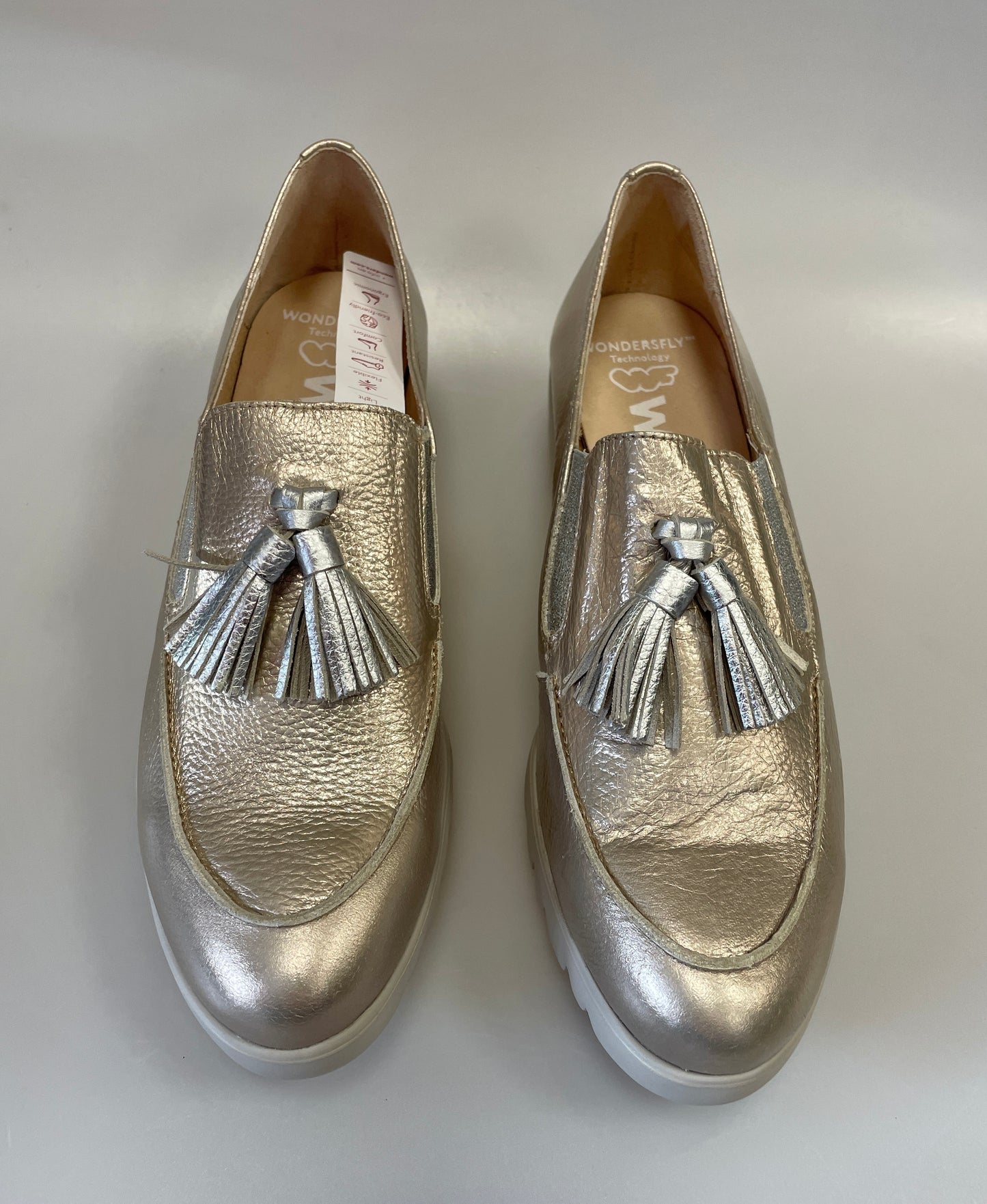 Wonders New with Tags Pale Gold & Silver Leather Loafers EU 38 UK 5