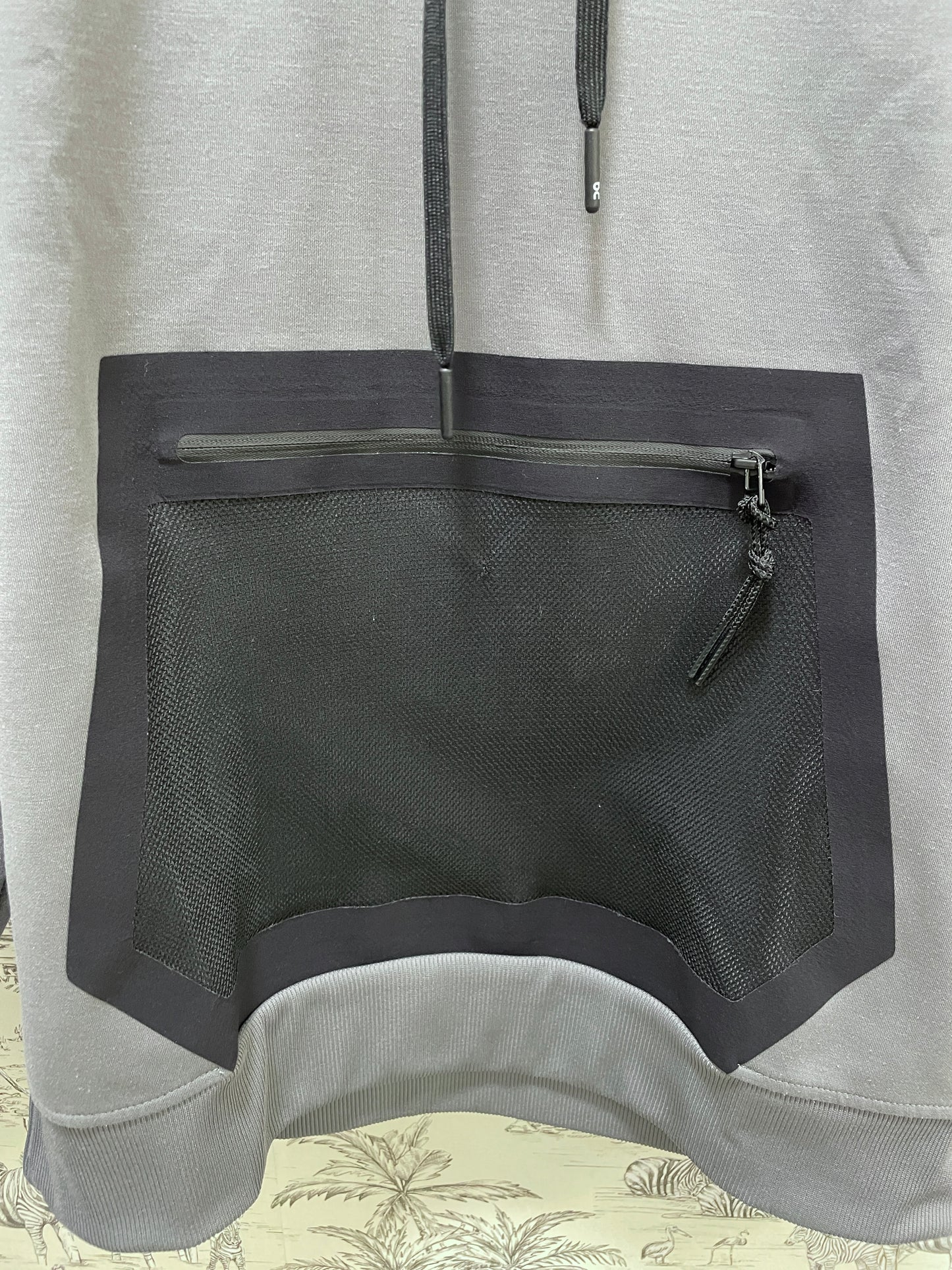 Run In Clouds Grey Running Hoodie Top Medium