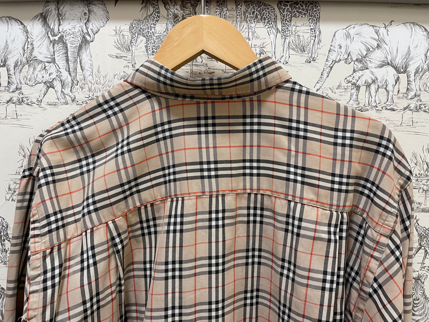 Vintage Burberrys Beige Black Red Nova Check Long Sleeve Shirt Large