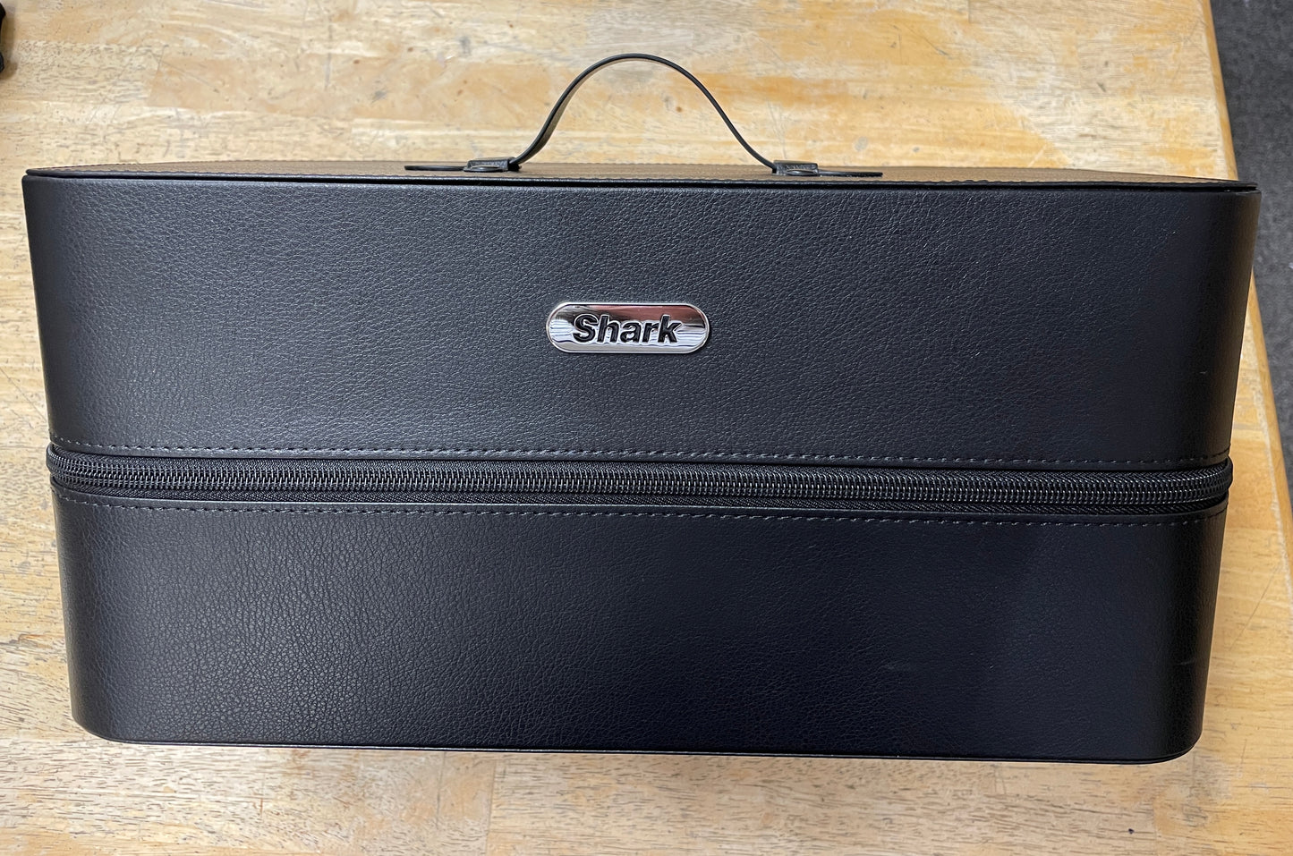 Shark Silver Coloured Gem Encrusted Flex Style with Attachments & Case
