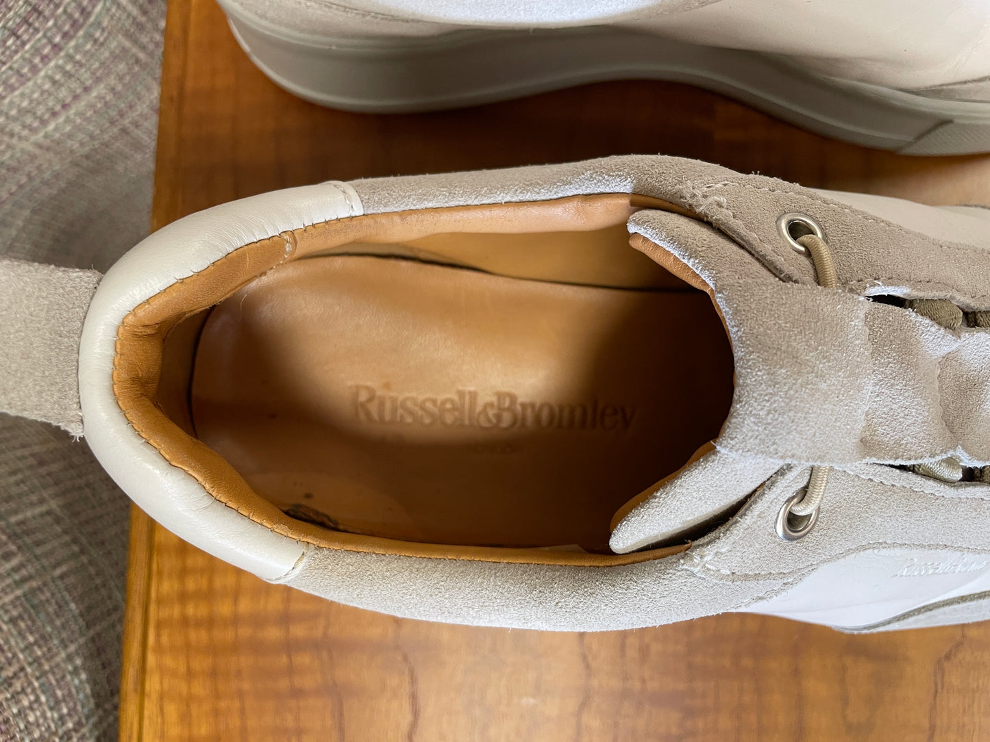 Russell & Bromley Cream Leather & Suede Pull On Wedge Trainers Size 42 UK 8