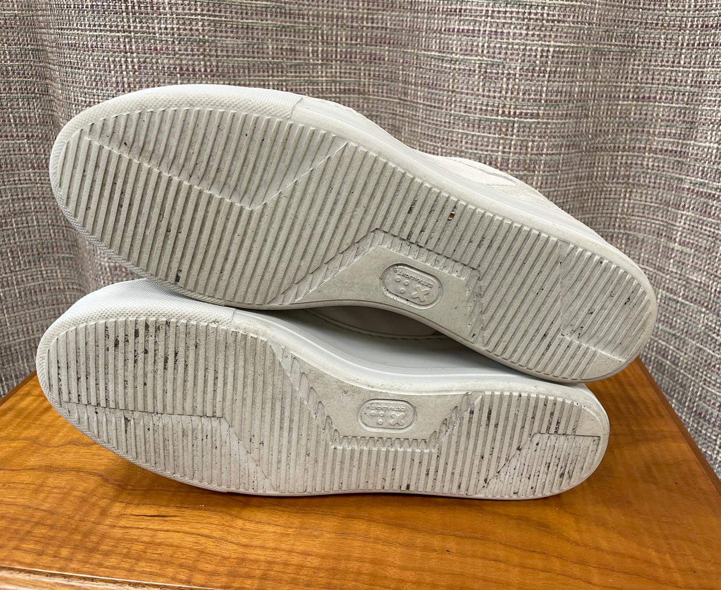 Russell & Bromley Cream Leather & Suede Pull On Wedge Trainers Size 42 UK 8
