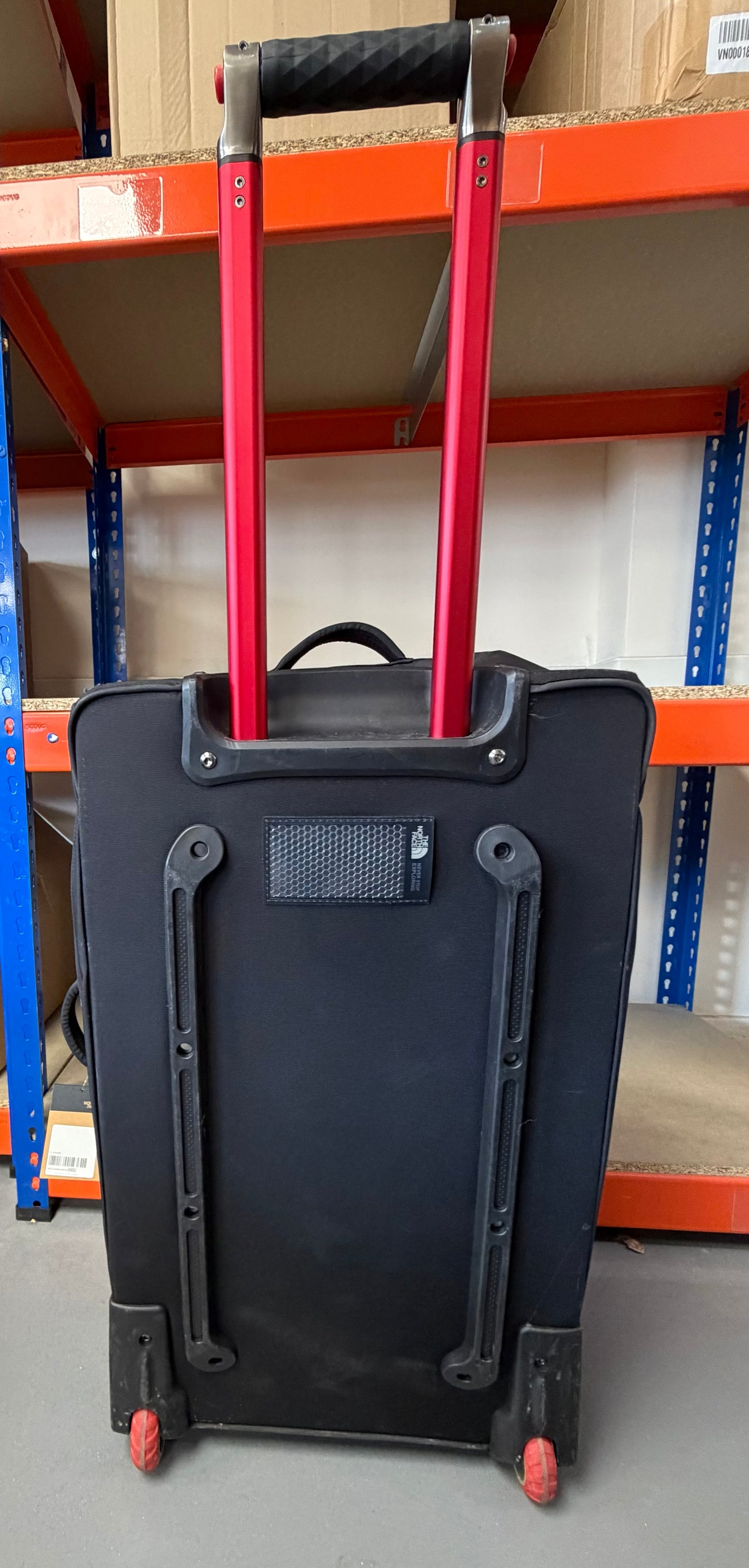 The North Face - Base Camp Voyager 21 Roller Suitcase (40L Black)