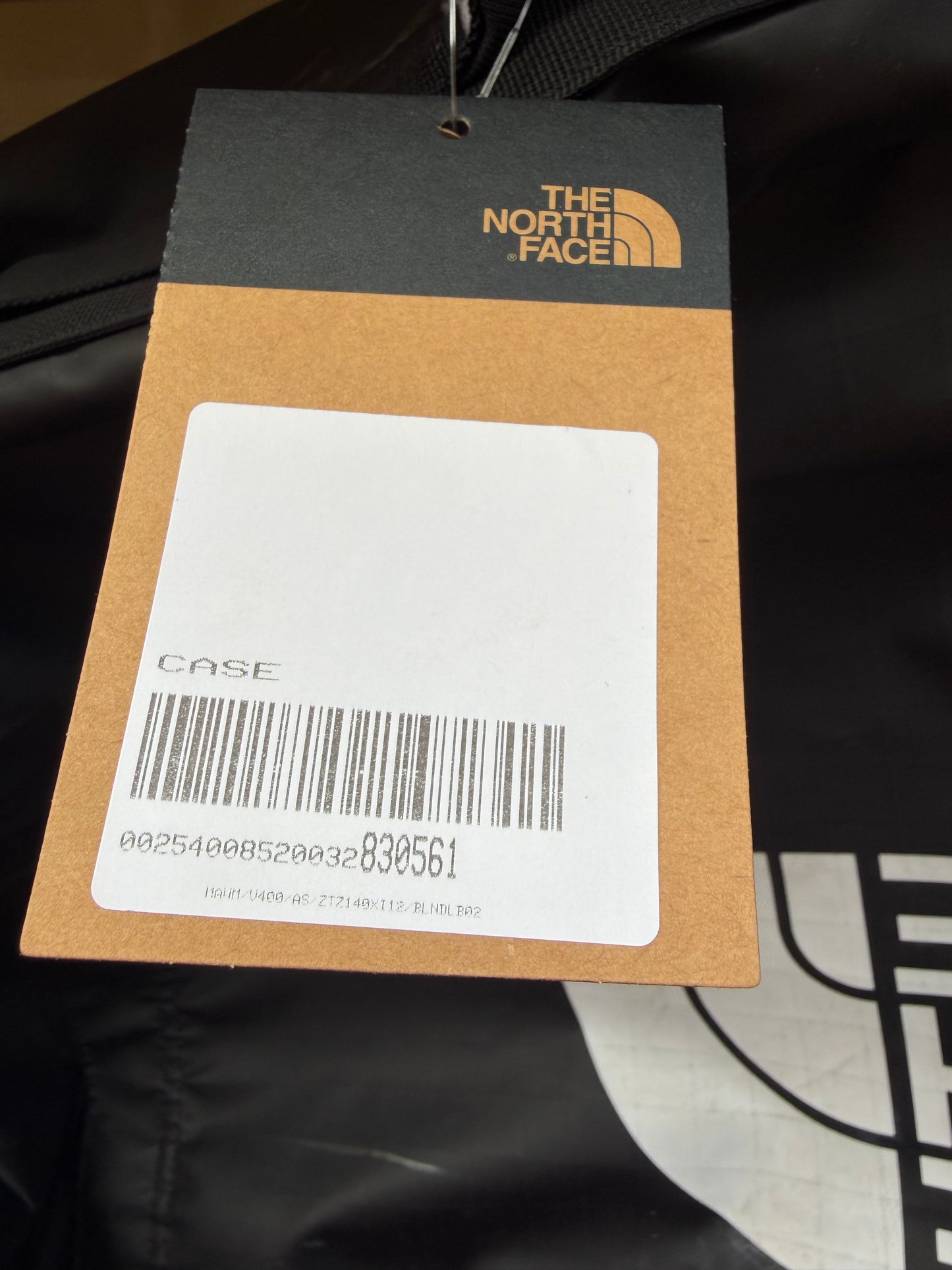 The North Face - Base Camp Voyager 21 Roller Suitcase (40L Black)
