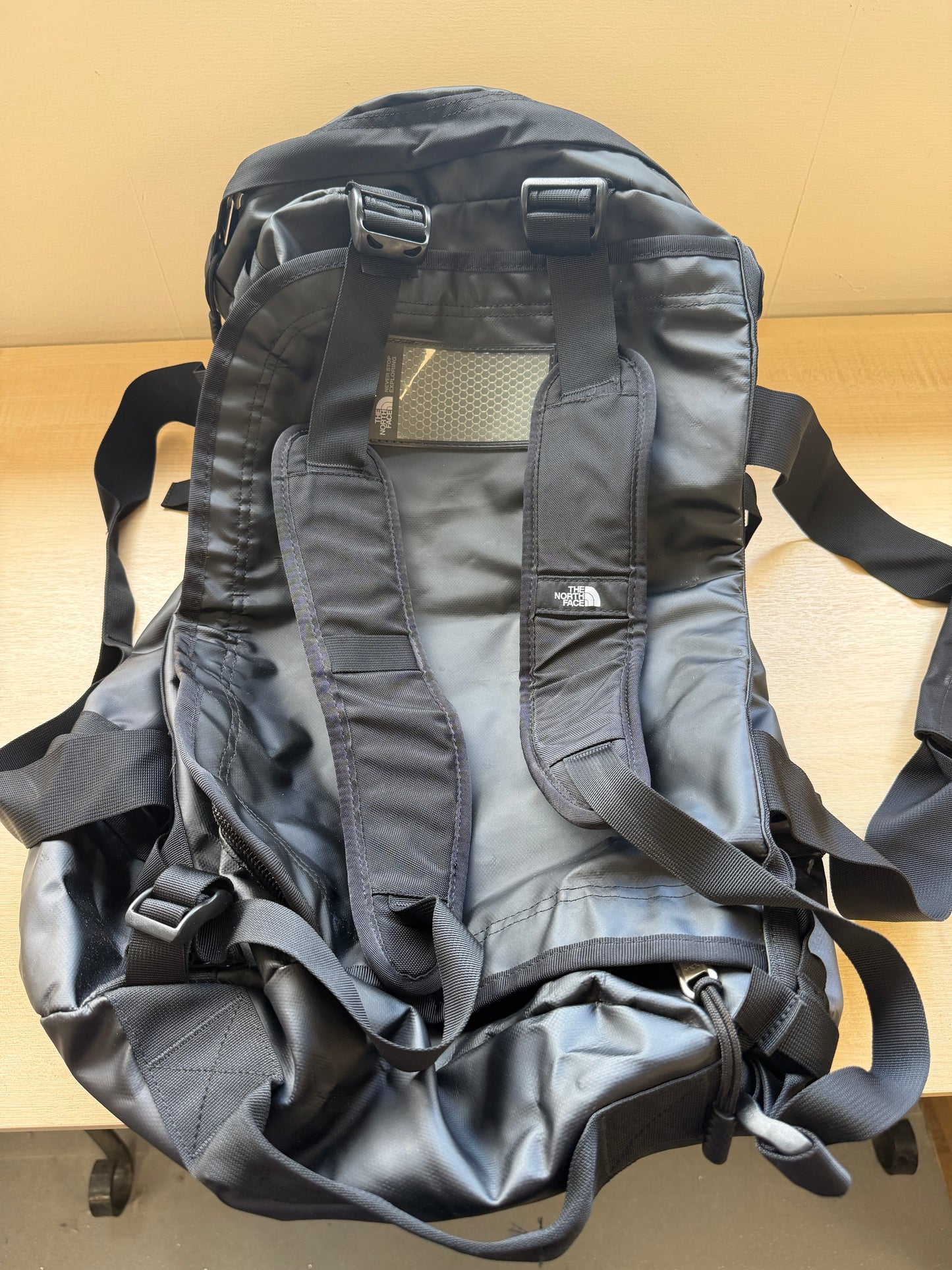 The North Face - Medium 71L Base Camp Duffle (Black)
