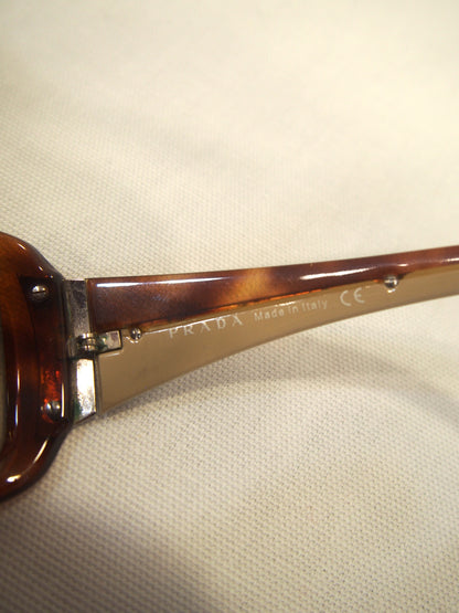2000s Prada SPR-01H wrap sunglasses - Tortoise / Brown - Case