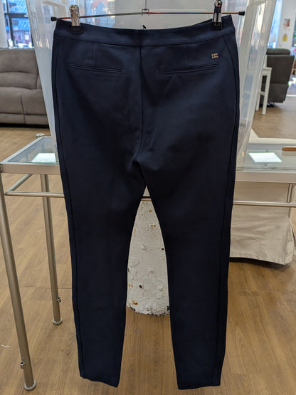 BNWT Tommy Hilfiger Navy Trousers Size 6