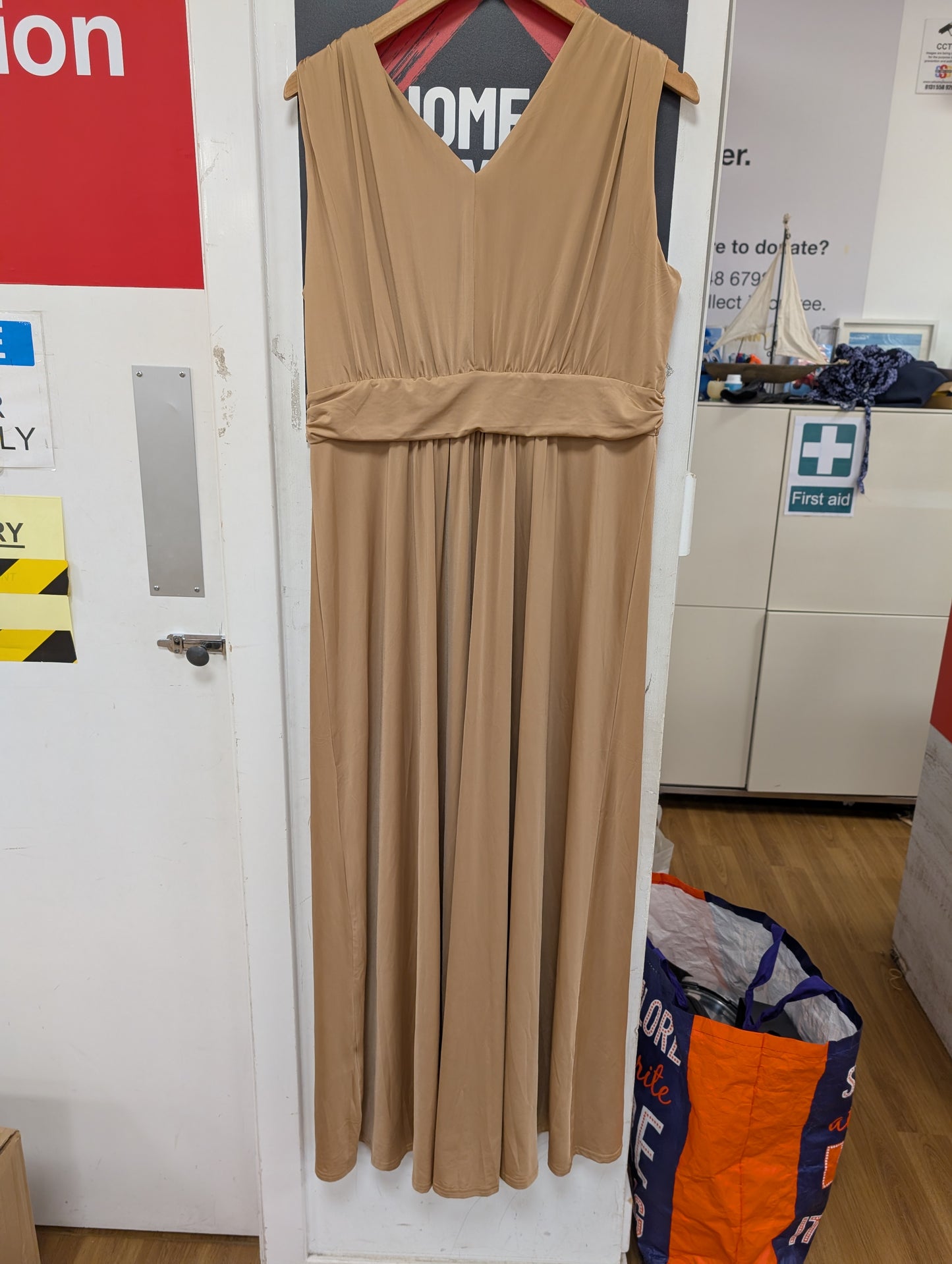 BNWT Jolie Moi Nude Plunge Front Wrap Maxi Dress Size 18