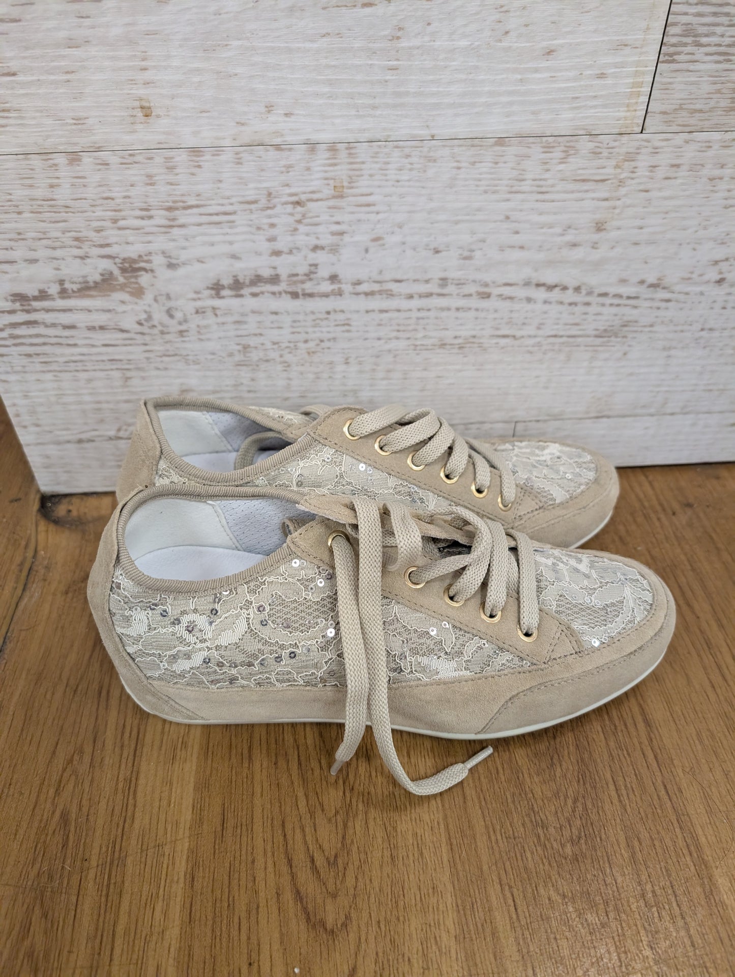 Igi & Co. Serena Beige Trainers Size 4