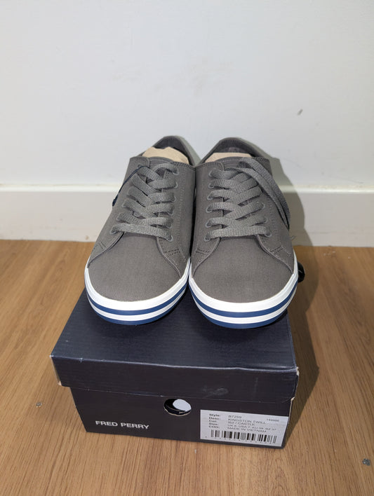 BNIB Fred Perry B7259 Kingston Twill I62/Castle Grey Trainers Size 6