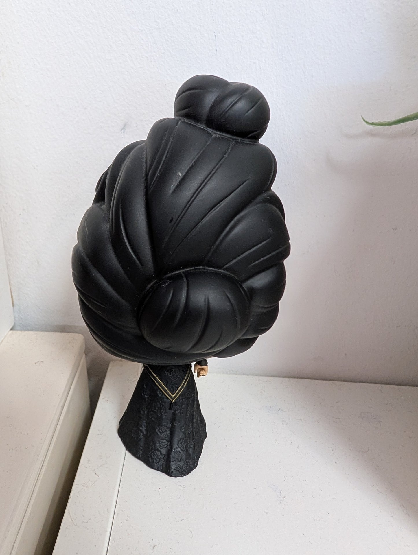 Funko Pop Once Upon a Time Regina with Apple Figure