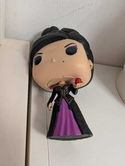 Funko Pop Once Upon a Time Regina with Apple Figure