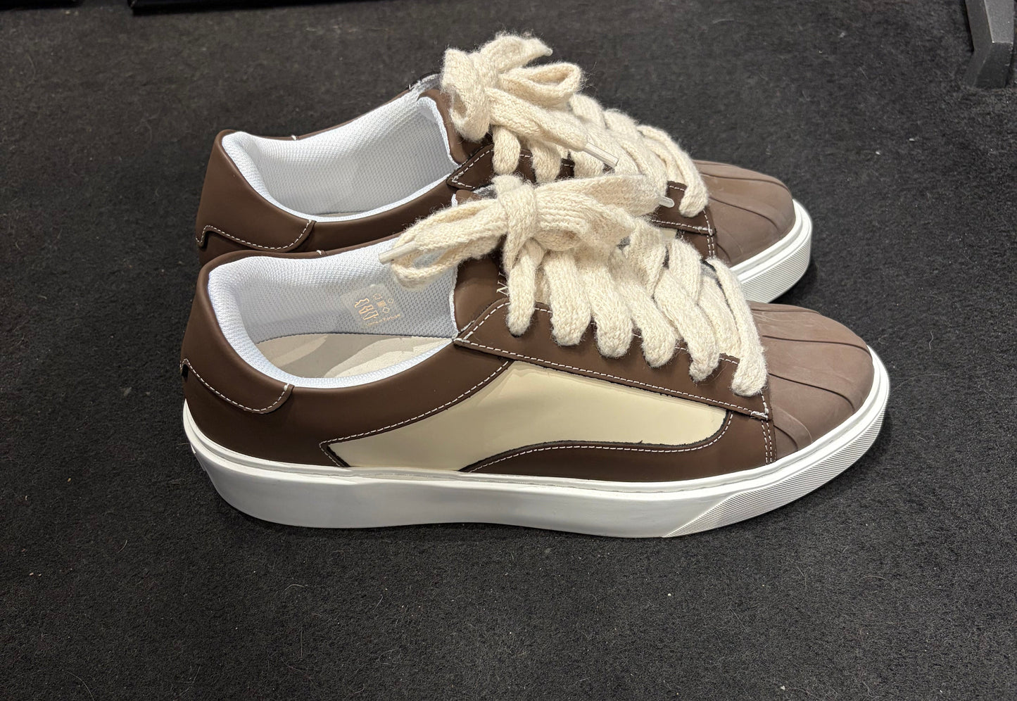 Numeris Eclipse in the style 'Axinite' - Size 9