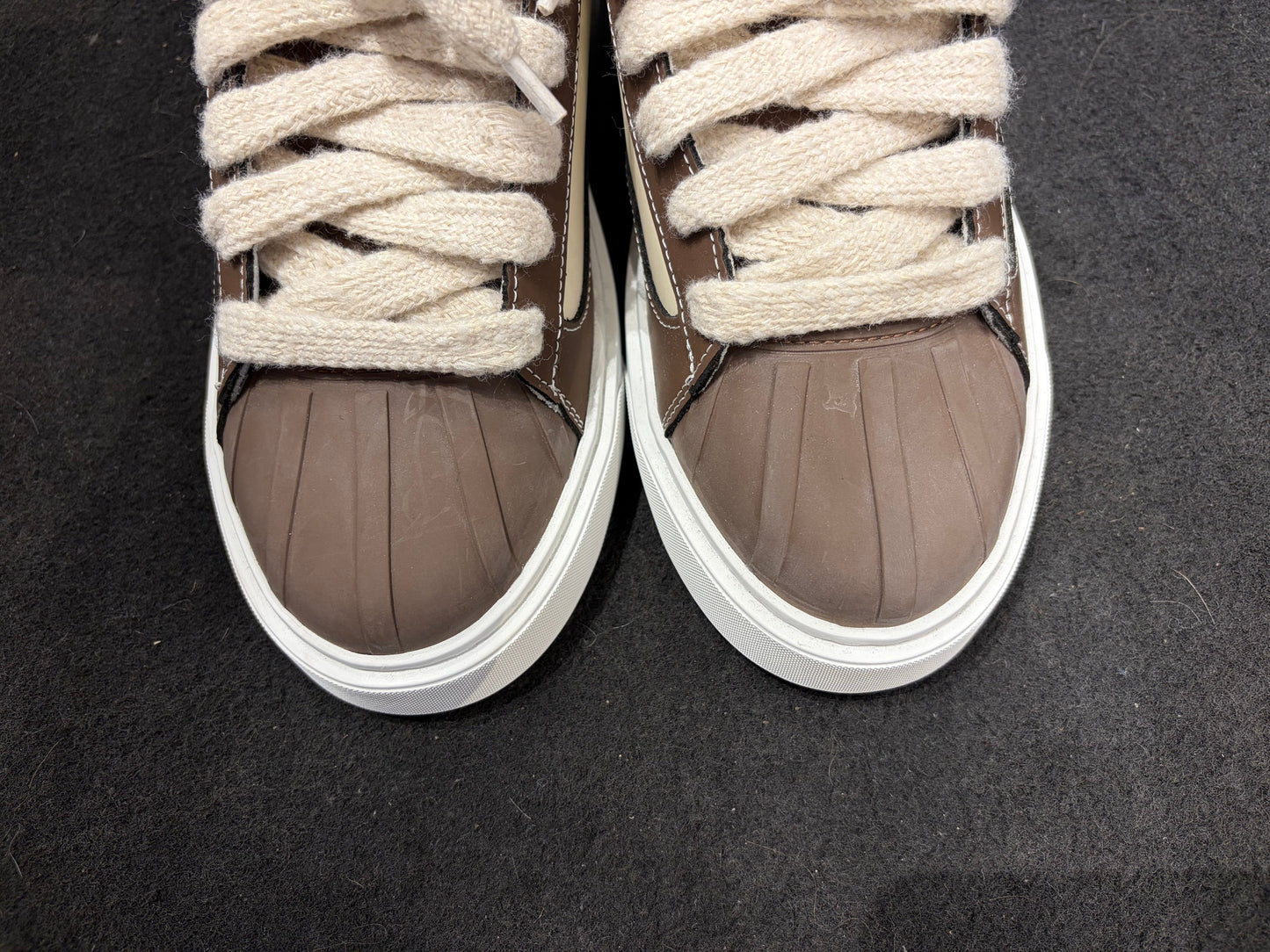 Numeris Eclipse in the style 'Axinite' - Size 9