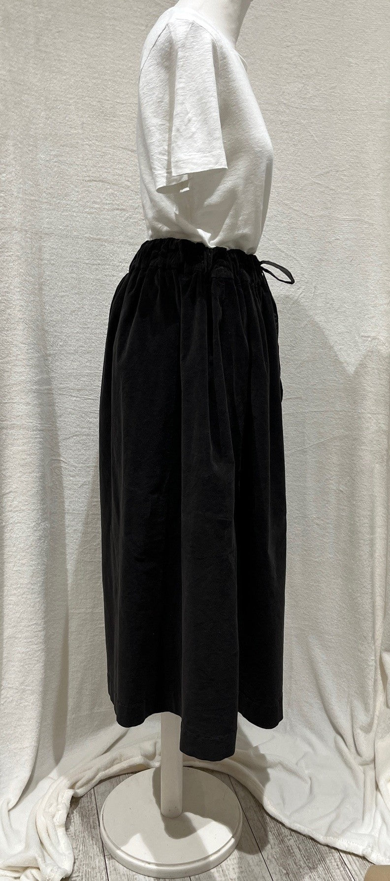 Album Di Famiglia Dark Grey Velvet Skirt Size L