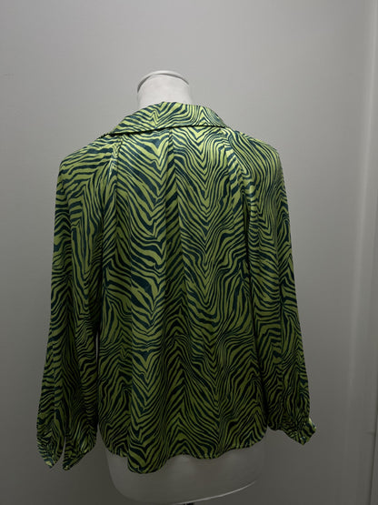 Oliver Bonas Green Animal Print Blouse Size 8 BNWT
