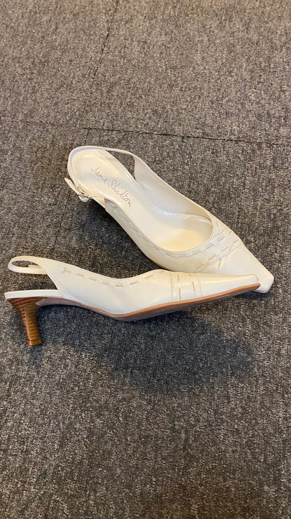 Jane Shilton Kitten Heel Shoe, in box, size 40 , 6.5, Cream