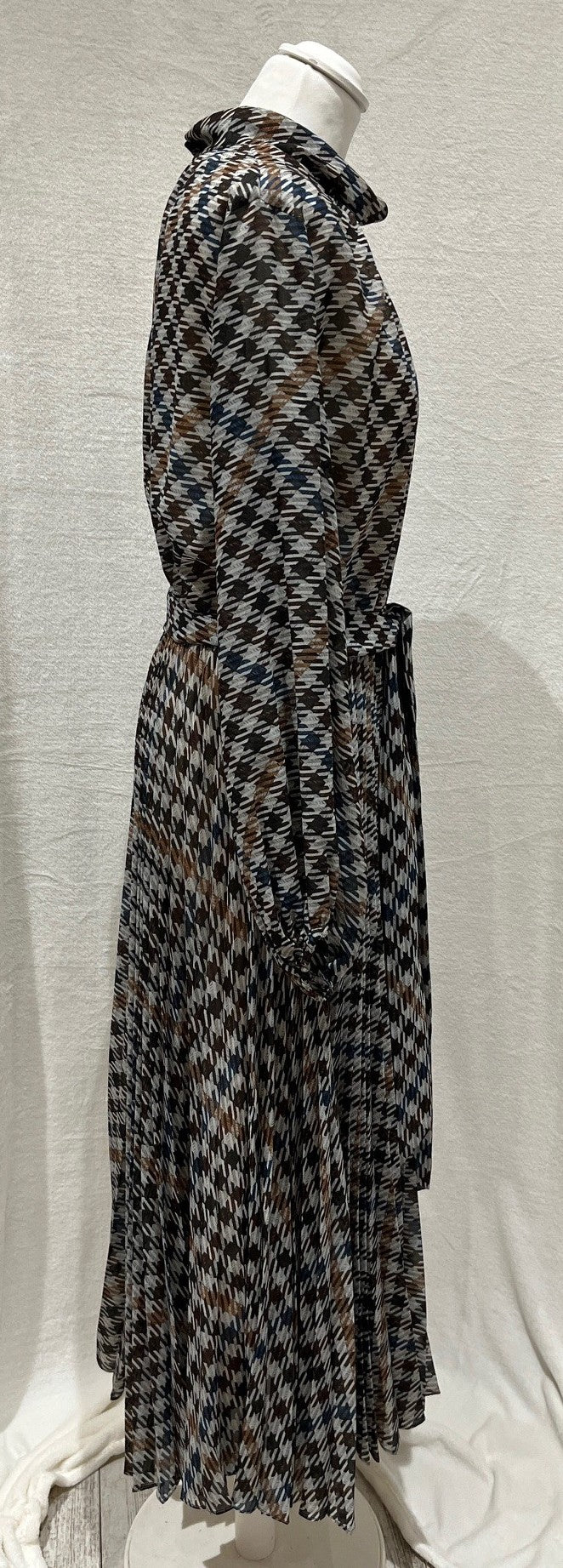 Carolina Herrera Women’s Pleated Midi Dress Size S Houndstooth Print Long Sleeve Belted