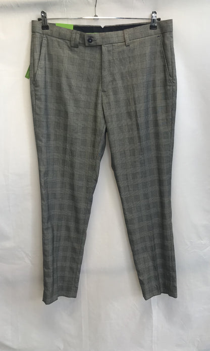 Feraud Men's Black and White Check Trousers, Size 36R, BNWT