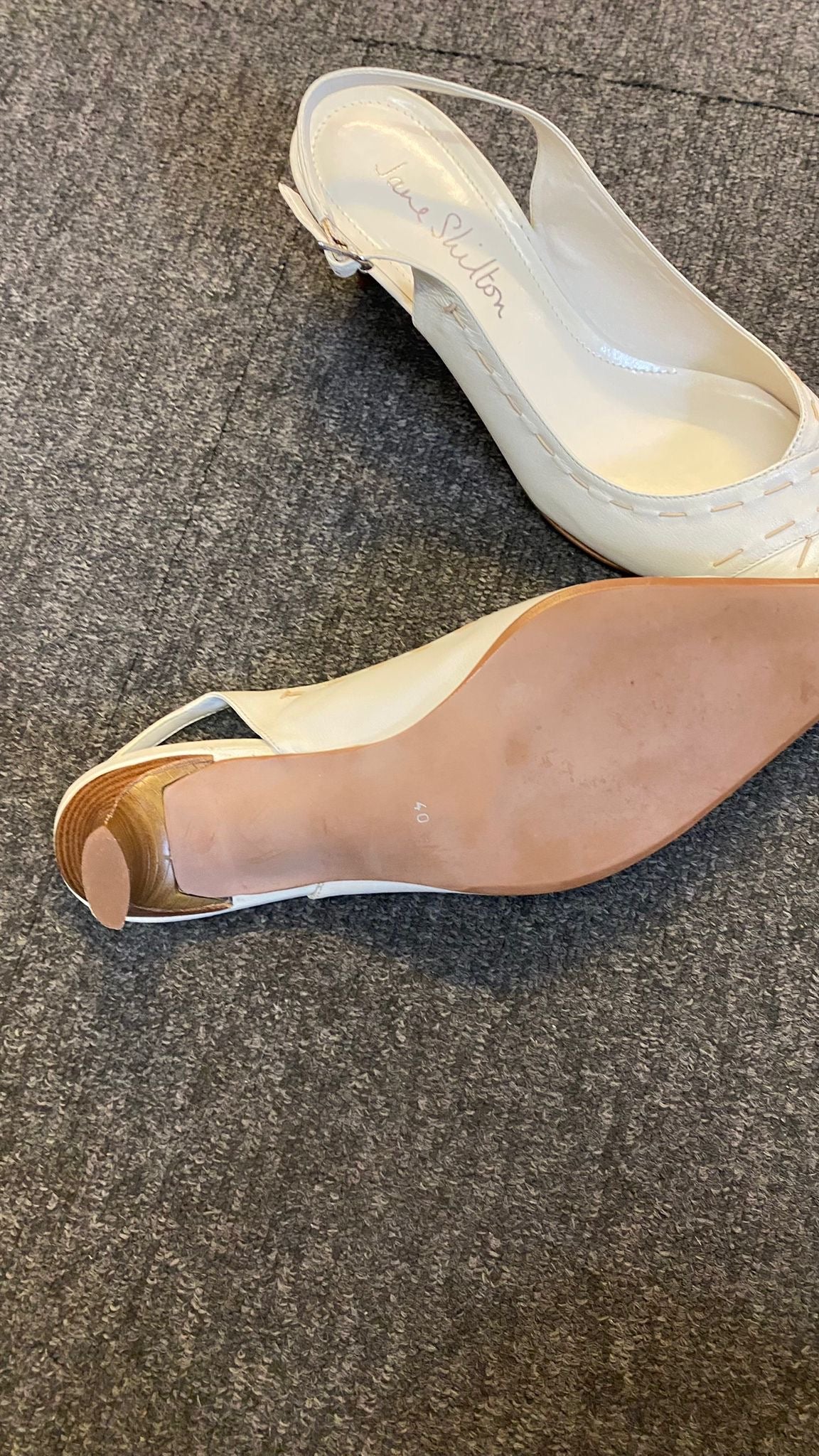 Jane Shilton Kitten Heel Shoe, in box, size 40 , 6.5, Cream