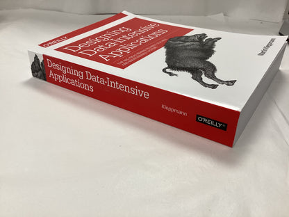 Martin Kleppmann Designing Data-Intensive Applications. The big ideas behind reliable, scalable and maintainable systems