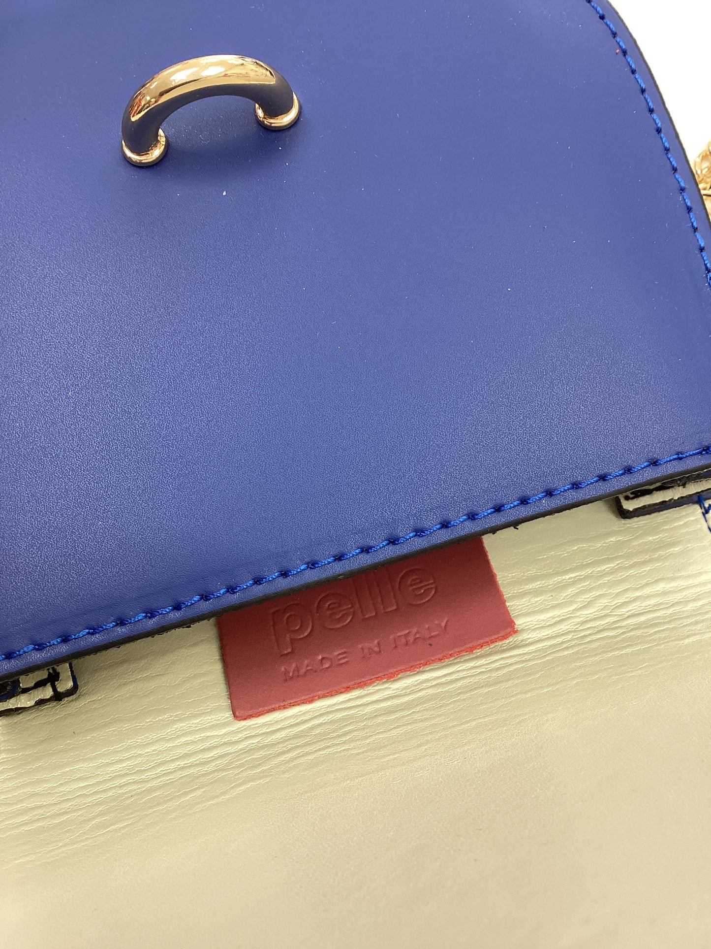 Vera Pelle Italian Leather small ladies Handbag royal blue with gold trim