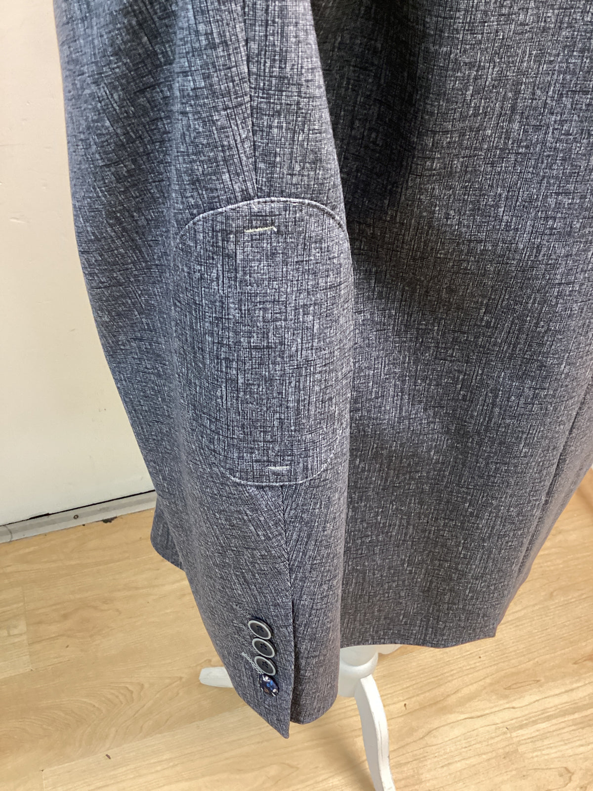 House of Cavani New Men’s Blazer Bluey Grey with floral lining lightweight size 46