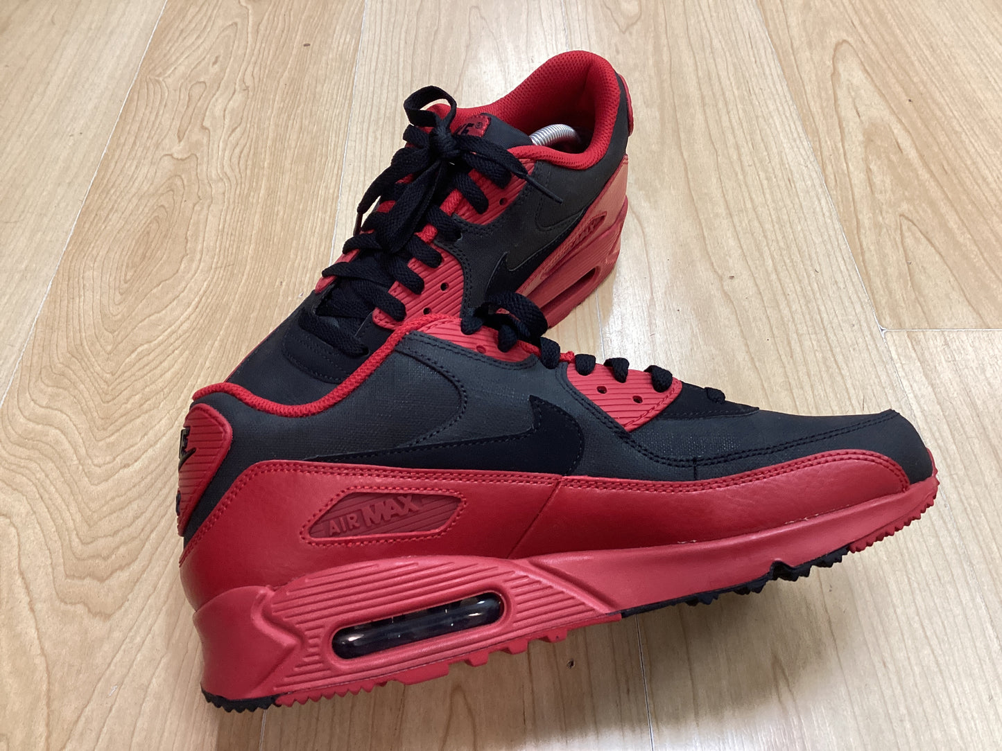 Nike Air Max 90 Winter Premium (2015) Red and Black - Size UK8.5
