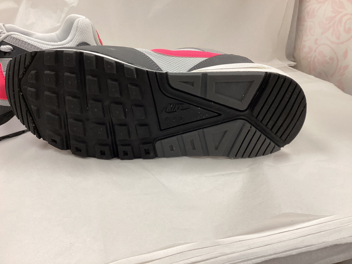 Men’s Nike Air Trainers size 7 1/2 UK two tone Grey with pink flash