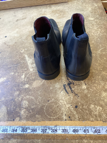 Clarks black men’s boots size 9.5