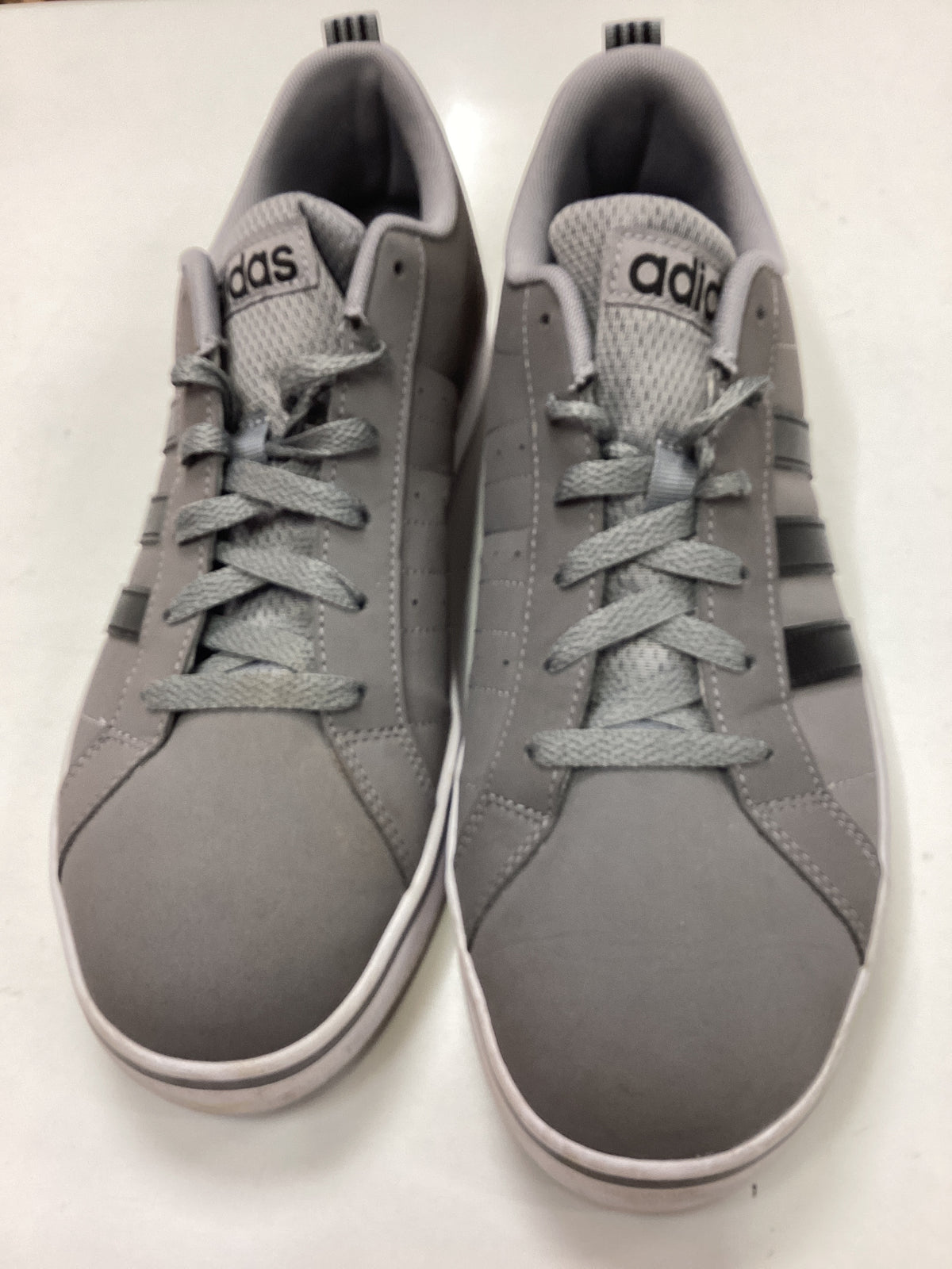 Adidas New VS Pace Mens trainers Grey with black trim size 8 1/2