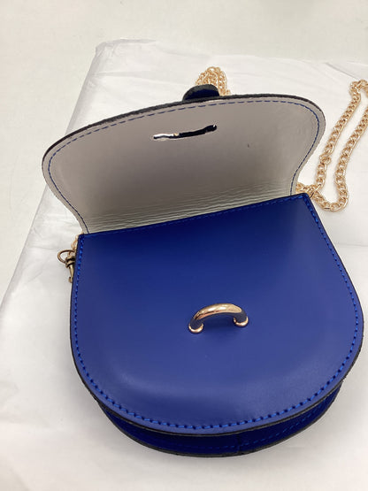 Vera Pelle Italian Leather small ladies Handbag royal blue with gold trim