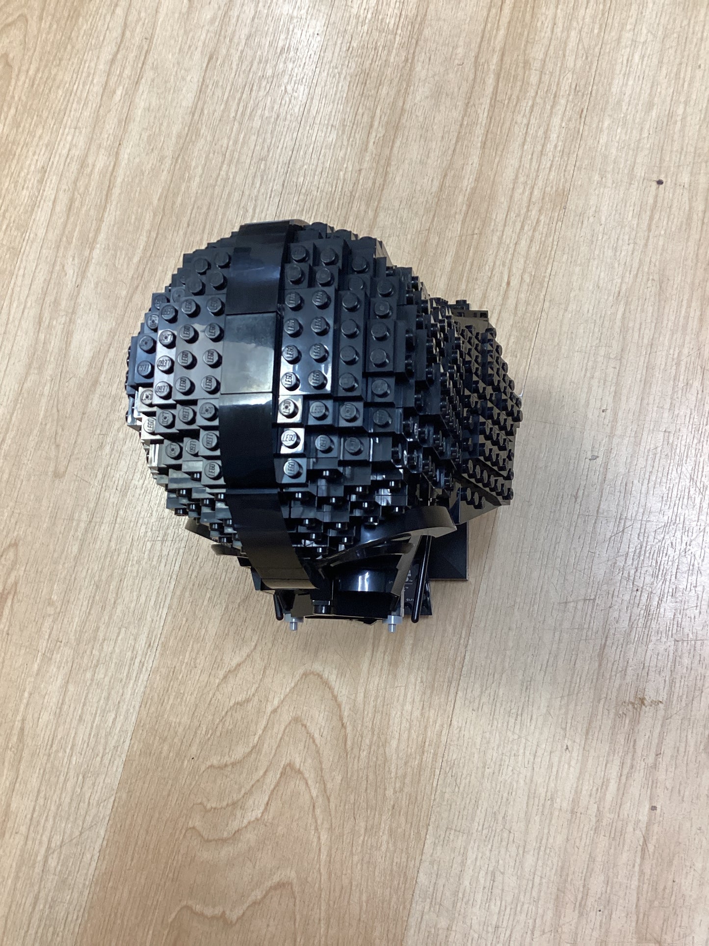 LEGO STAR WARS: Darth Vader Helmet (75304) - COMPLETE