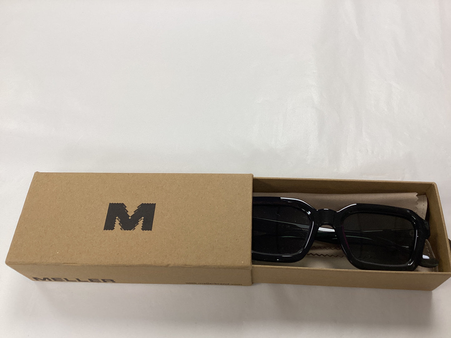 BNWT Meller Sunglasses