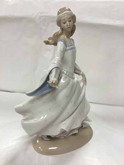 Vintage LLADRO porcelain - DAISA 1977 - Cinderella’s Lost Slipper