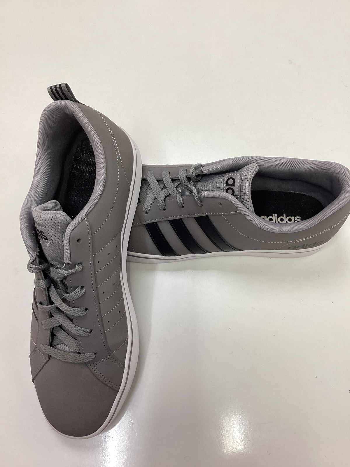 Adidas New VS Pace Mens trainers Grey with black trim size 8 1/2