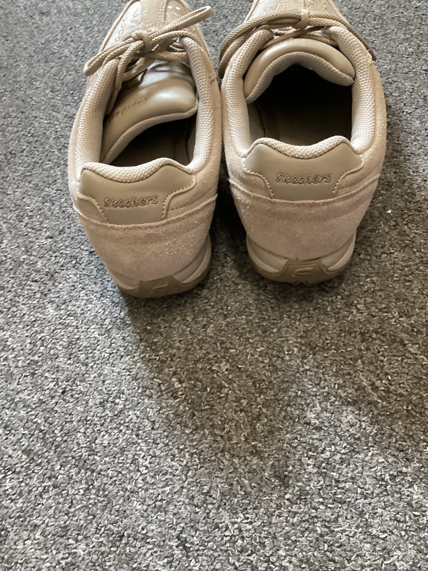 Skechers Beige shoes size 7