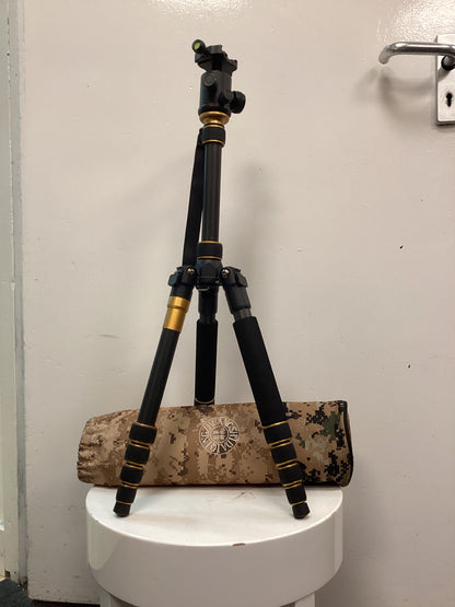 Zhuangshidaiqing Tripod and Bag