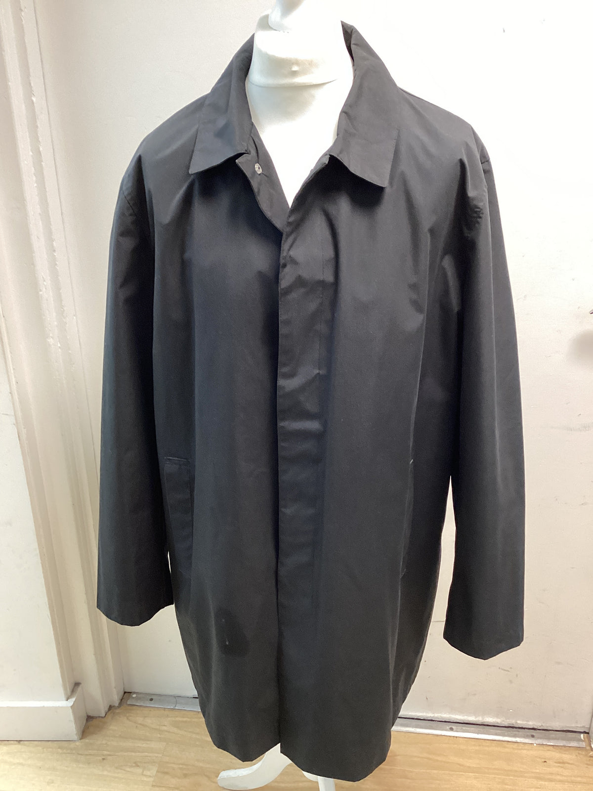 Harry Brown Black Label men’s Single Breasted Black Floral lined waterproof Trench Raincoat size XXL