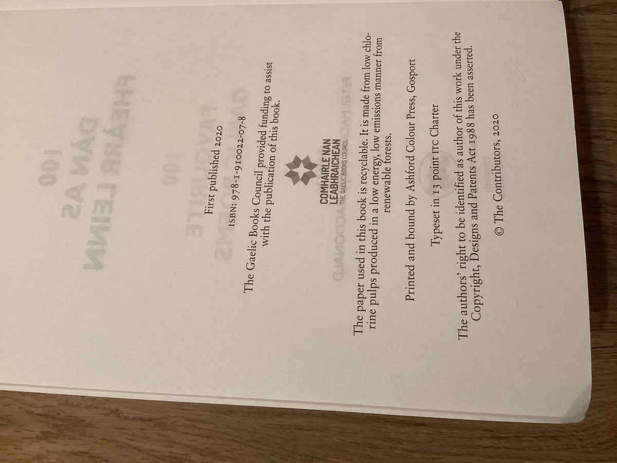 100 Favourite Gaelic Poems Large Print Edition as new