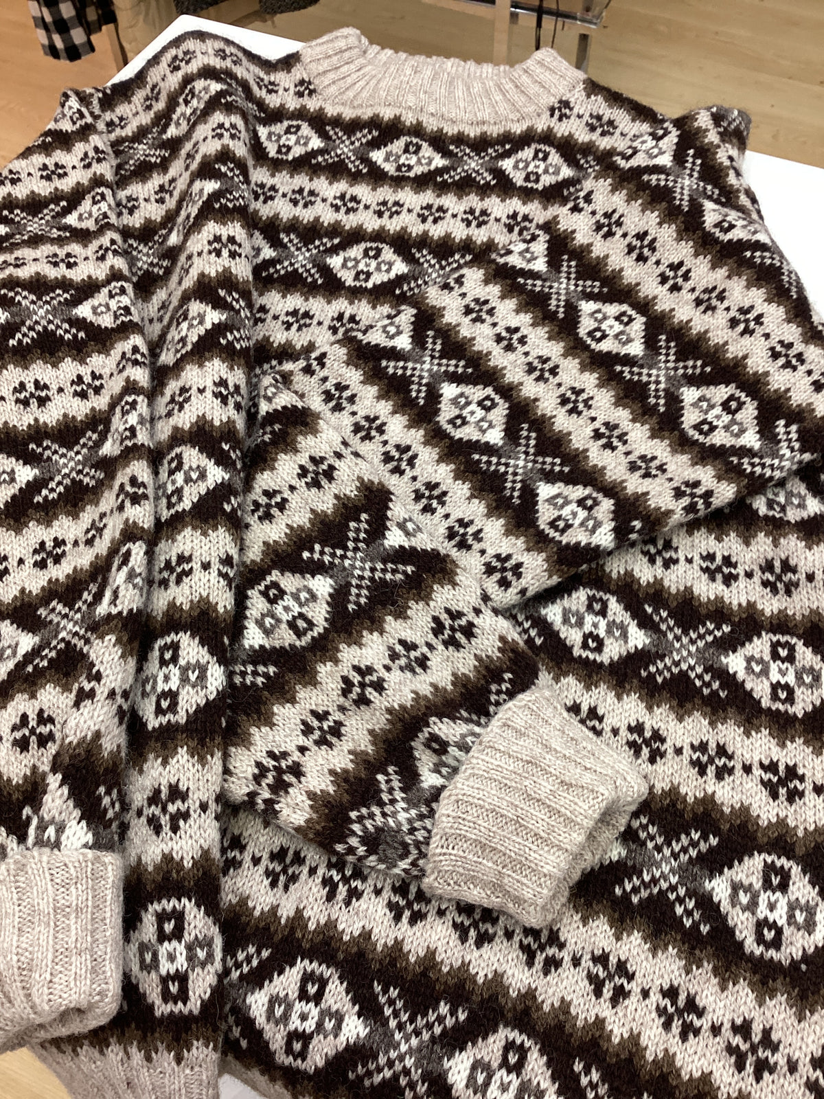 Vintage Fair Isle Shetland Mens size medium Brown/beige design 100% wool