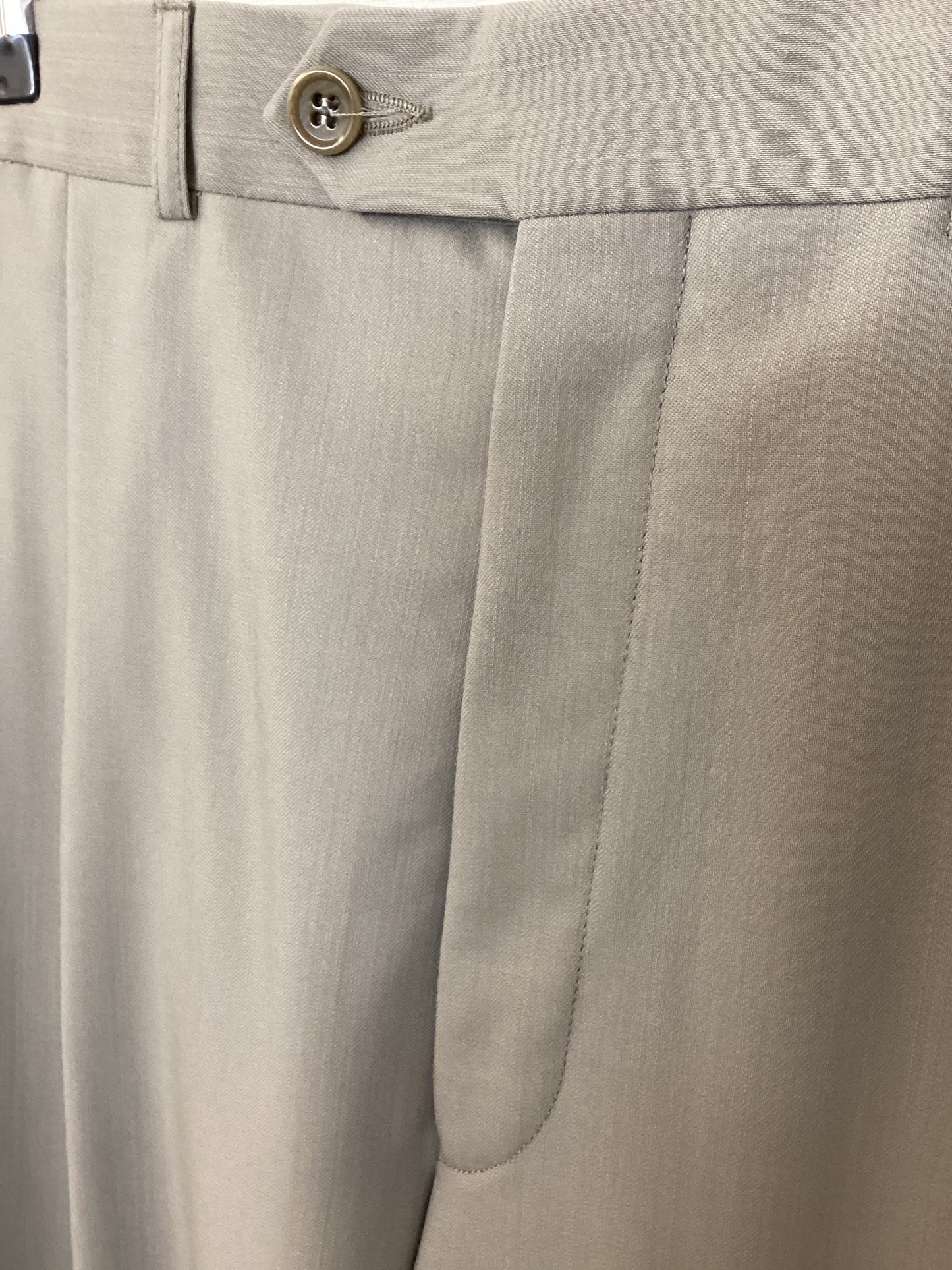 Balmain Paris Suit - Light Mushroom, 100% Fine Wool - Jacket: Size 40 Short, Trouser: 34 Inch Waist, 30 inch inside