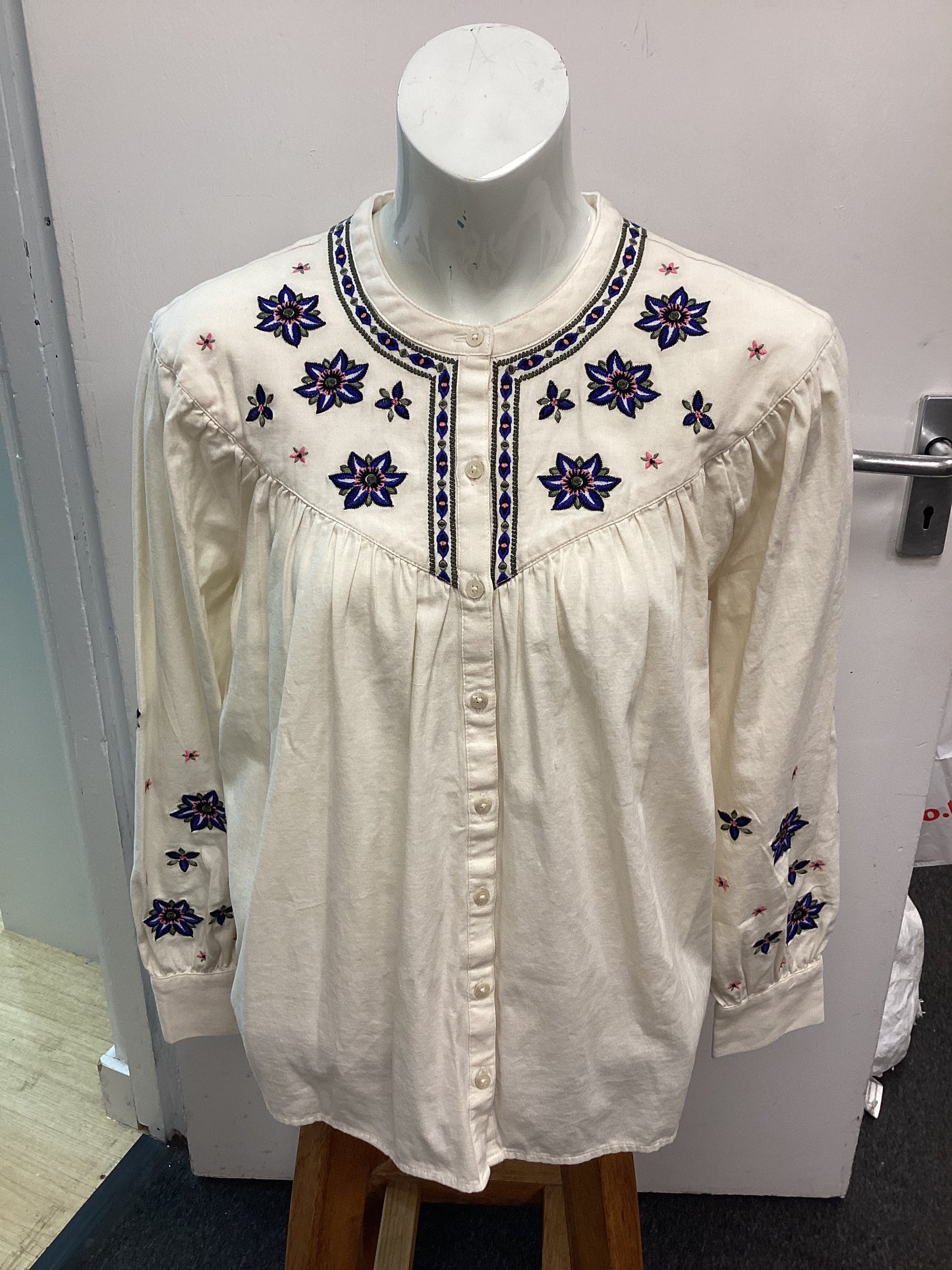 BNWT Per Una from M&S Women’s 100% Cotton Shirt - Cream with blue and pink flowers, Size UK10