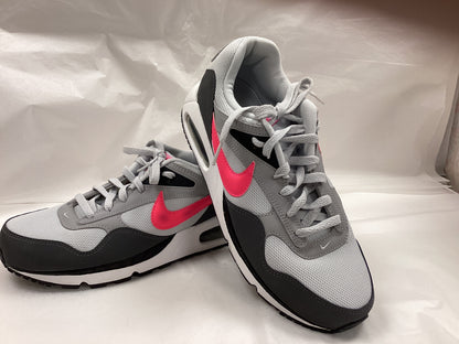 Men’s Nike Air Trainers size 7 1/2 UK two tone Grey with pink flash