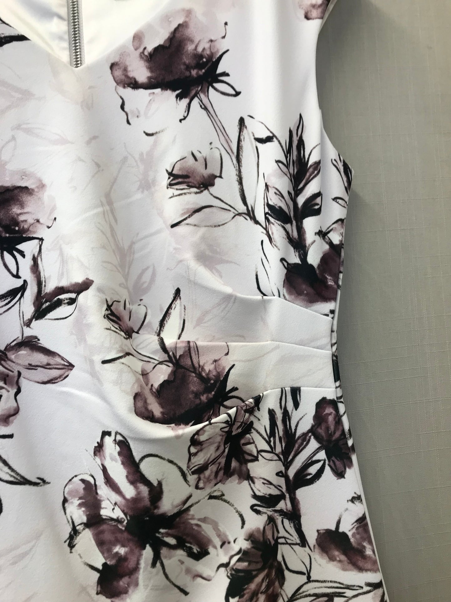 Roman Beige Floral Dress Size 14 BNWT