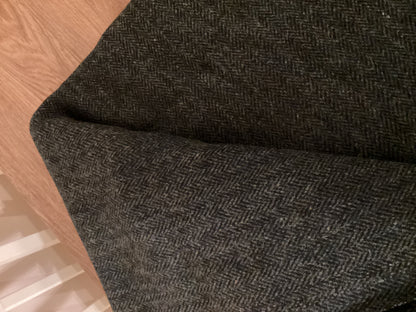 New Harris Tweed fabric 5 yards by 29 ins Dark Grey herringbone with coloured flecks and original weaver &Brand labels