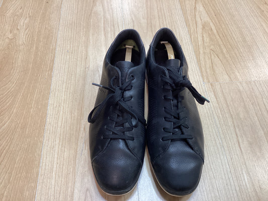 HUGO BOSS SATURN LOWP - Full Leather Black Trainer with Rubber Sole Size UK8