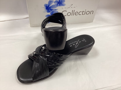 Ladies Lunar collection Black mules size 5 New