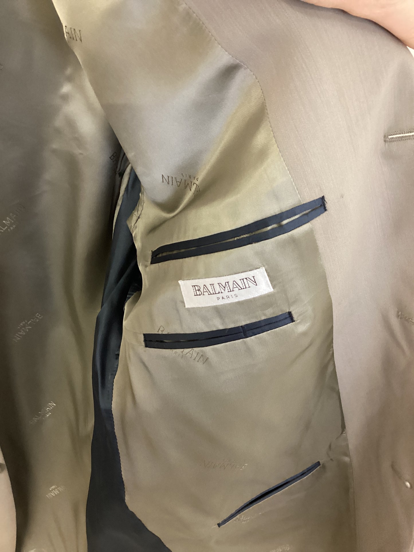 Balmain Paris Suit - Light Mushroom, 100% Fine Wool - Jacket: Size 40 Short, Trouser: 34 Inch Waist, 30 inch inside